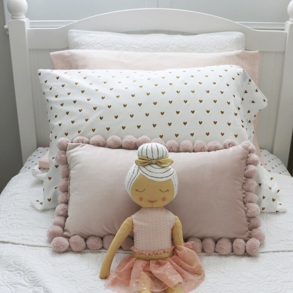 Other - Metallic gold heart sheets